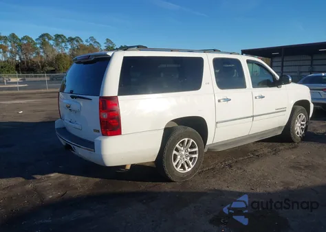 2010 Chevrolet Suburban 1500 Ltz z USA, uszkodzony, nr VIN 1GNUCKE07AR101859